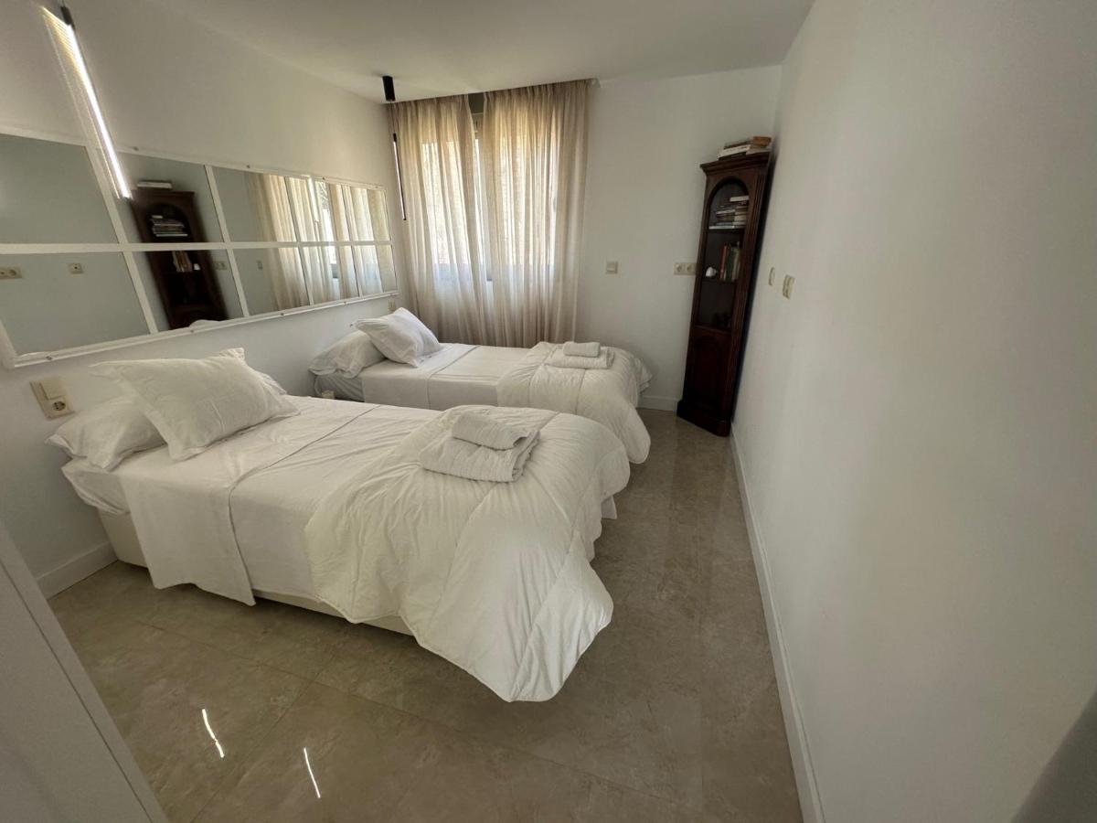 Penthouse Puerta De Pedregalejo Daire Málaga Dış mekan fotoğraf