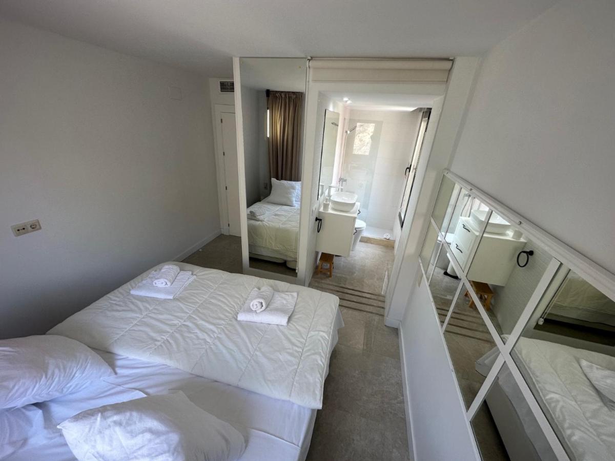 Penthouse Puerta De Pedregalejo Daire Málaga Dış mekan fotoğraf