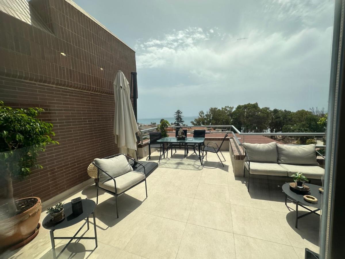 Penthouse Puerta De Pedregalejo Daire Málaga Dış mekan fotoğraf