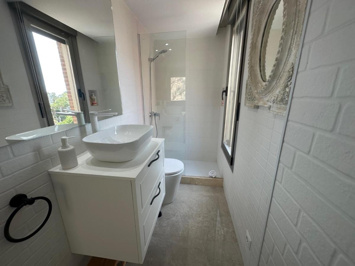 Penthouse Puerta De Pedregalejo Daire Málaga Dış mekan fotoğraf