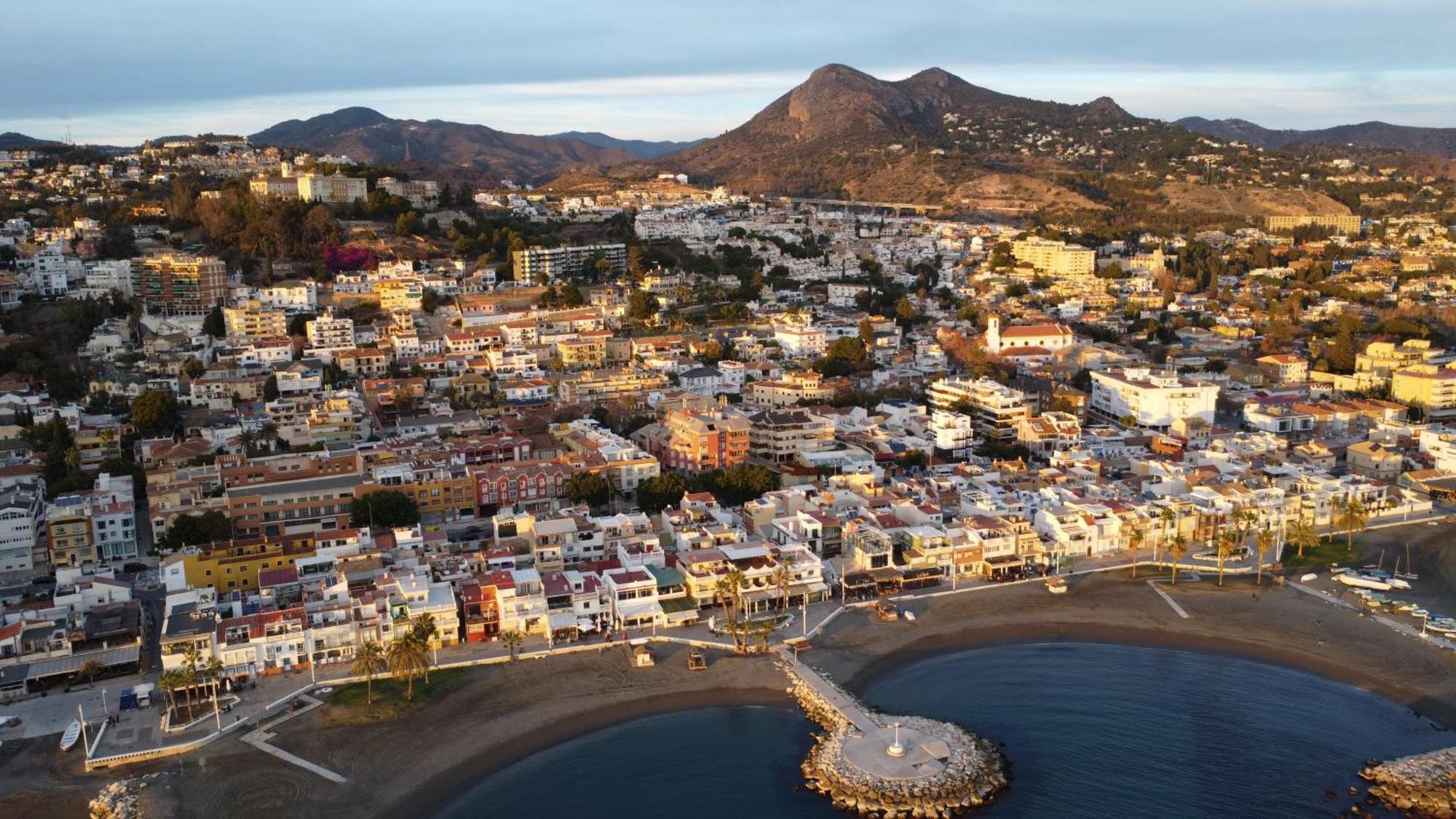Penthouse Puerta De Pedregalejo Daire Málaga Dış mekan fotoğraf