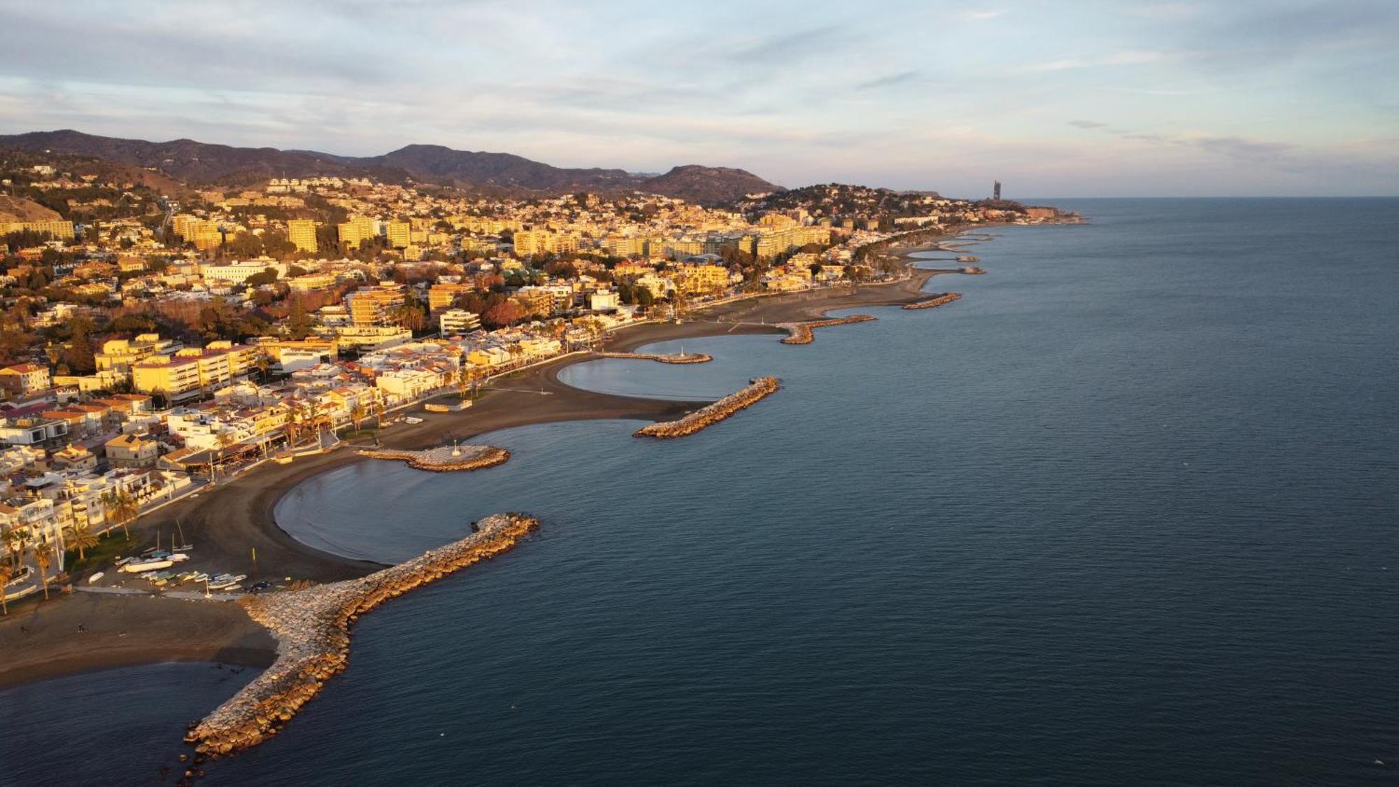 Penthouse Puerta De Pedregalejo Daire Málaga Dış mekan fotoğraf